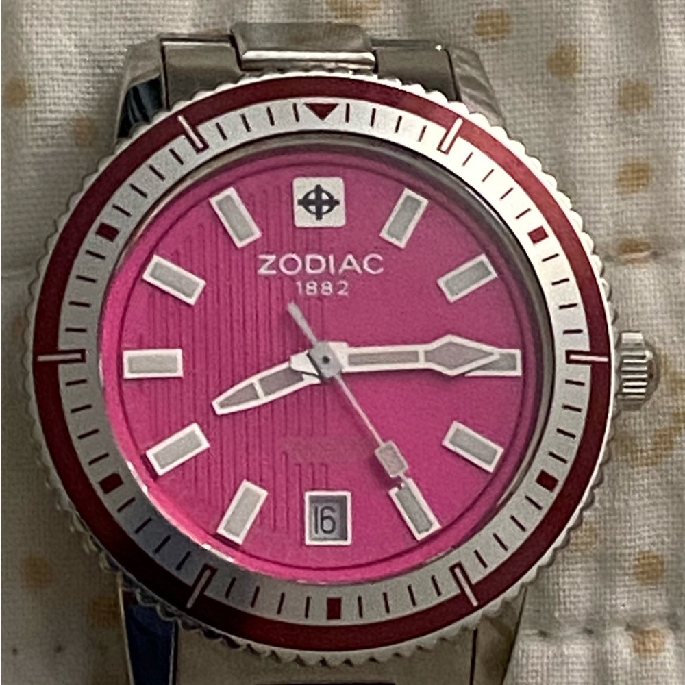 🌞SUMMER SALE🌞 Zodiac Sea Wolf Women’s Watch - Picture 4 of 5
